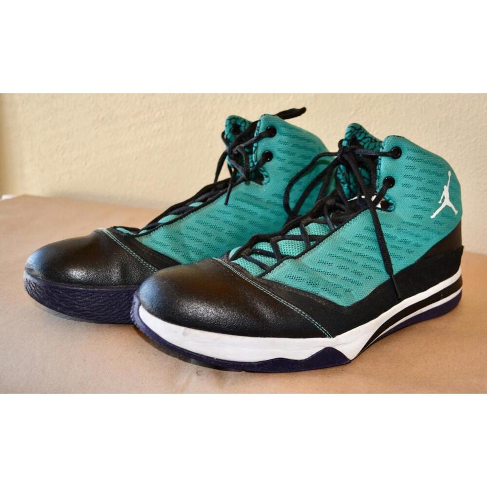 Size 13 - Jordan B'Mo New Emerald Good Condition